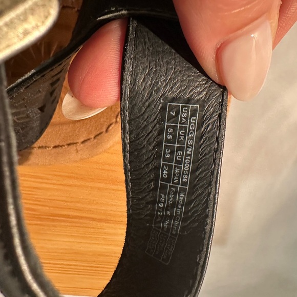 UGG Black and Tan Leather Sandals - Picture 7 of 11